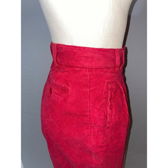 62 East Women’s Vintagе Red Corduroy Bermuda Shorts size 7/8 Pleated High Waist - Picture 5 of 10